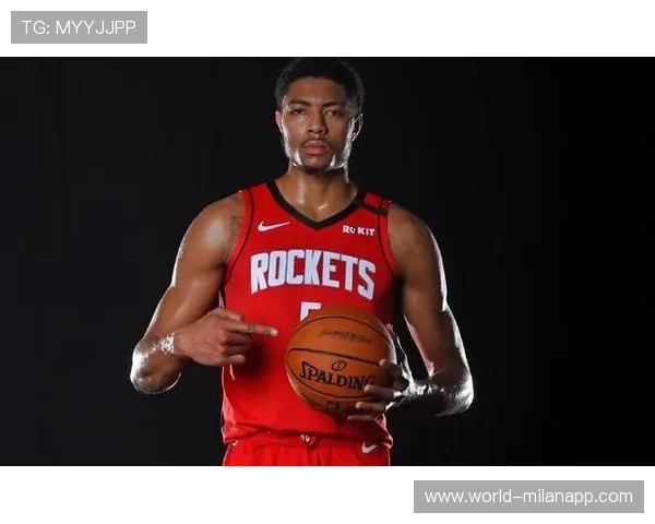 太阳替补席贡献关键篮板与得分